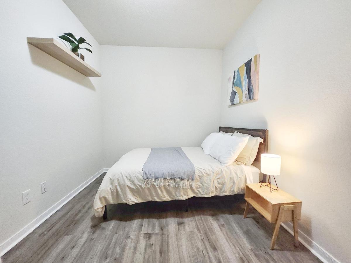 4 Bedroom Home Near Downtown Med Center Nrg Stadium Pearland Skyview Long By Ion Rentals Houston Zewnętrze zdjęcie