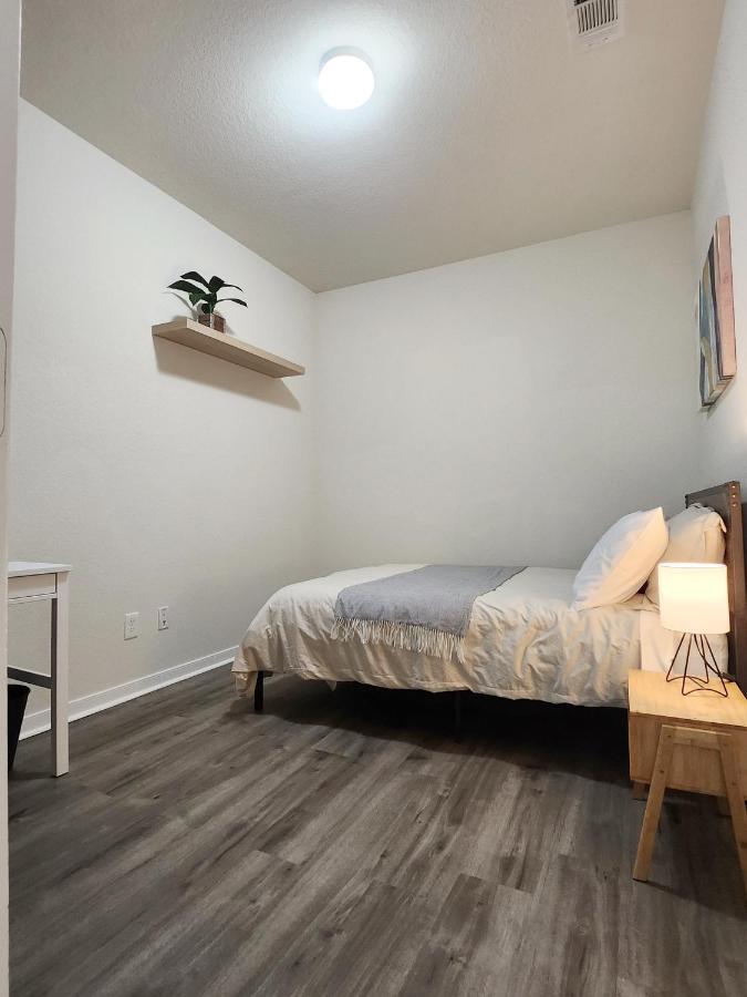 4 Bedroom Home Near Downtown Med Center Nrg Stadium Pearland Skyview Long By Ion Rentals Houston Zewnętrze zdjęcie