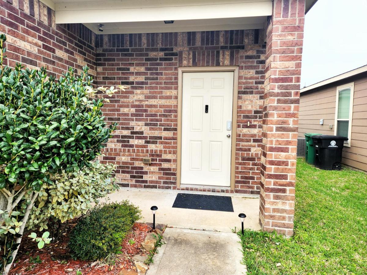4 Bedroom Home Near Downtown Med Center Nrg Stadium Pearland Skyview Long By Ion Rentals Houston Zewnętrze zdjęcie