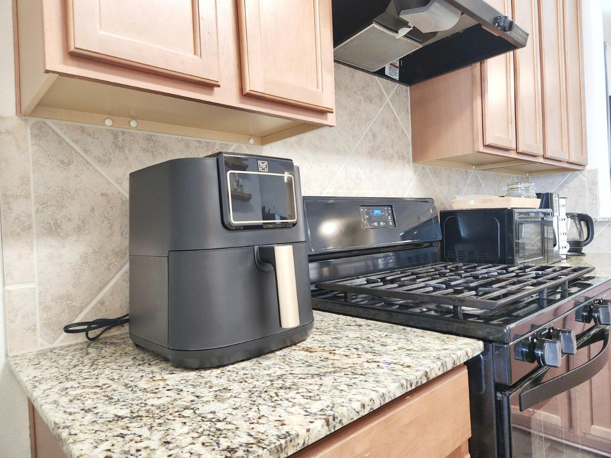 4 Bedroom Home Near Downtown Med Center Nrg Stadium Pearland Skyview Long By Ion Rentals Houston Zewnętrze zdjęcie