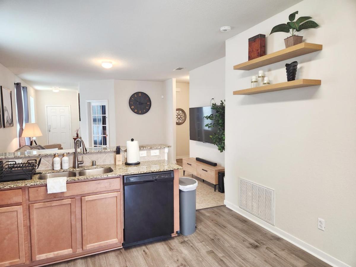 4 Bedroom Home Near Downtown Med Center Nrg Stadium Pearland Skyview Long By Ion Rentals Houston Zewnętrze zdjęcie